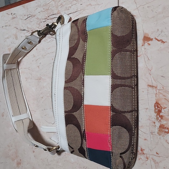 COACH COLOR BLOCK HANDBAG-Limited Edition shoulder bag. - Picture 4 of 6